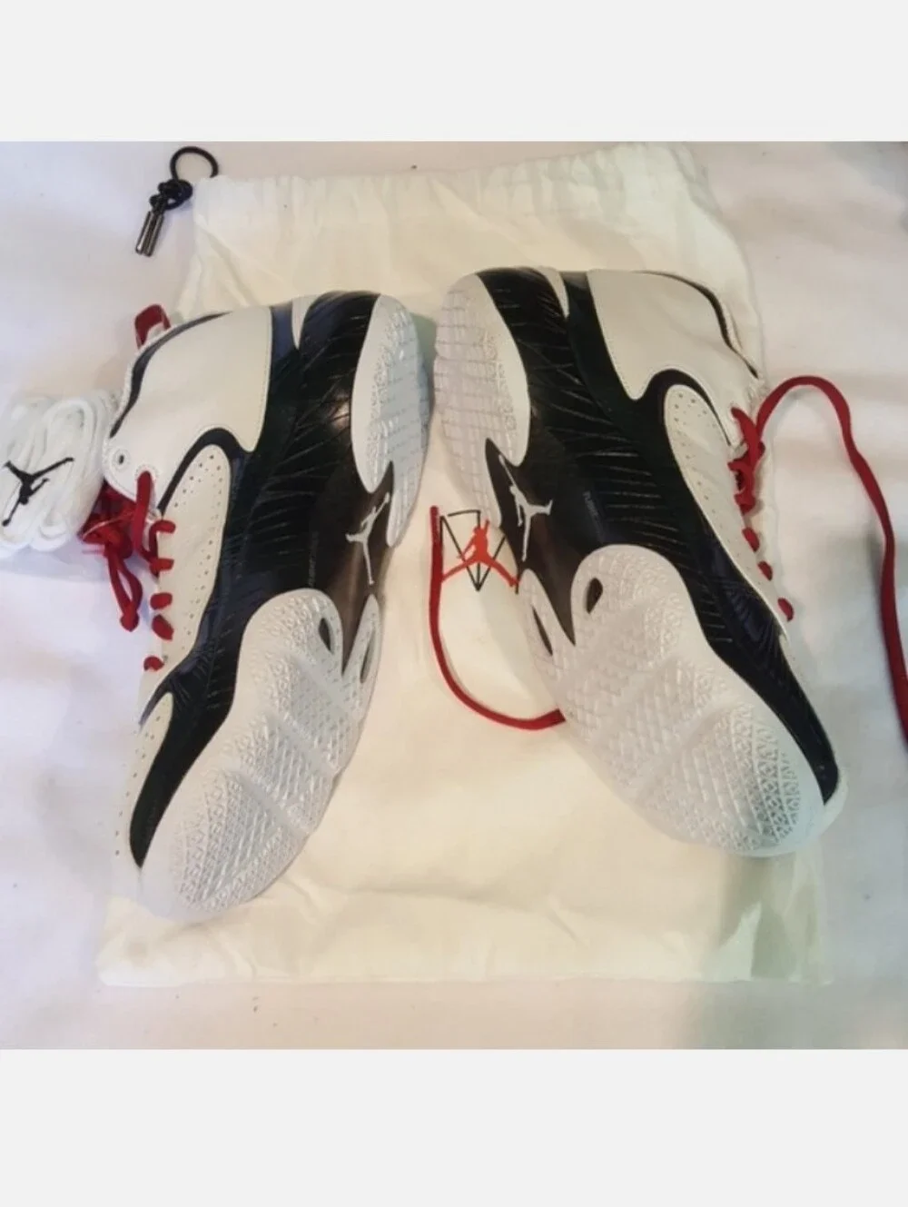 NWOT Air Jordan 2012 Q White Varsity Red Sneakers with Dustbag Sz 10